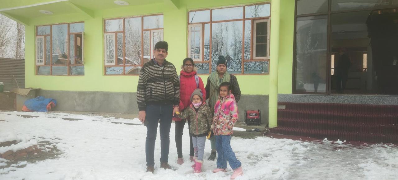 Hotel Gulmarg Residency, Kunzer Gulmarg Esterno foto