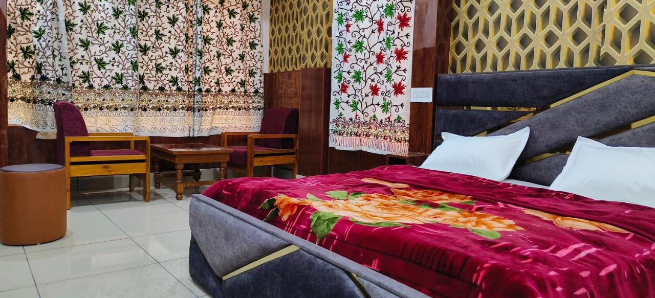 Hotel Gulmarg Residency, Kunzer Gulmarg Esterno foto