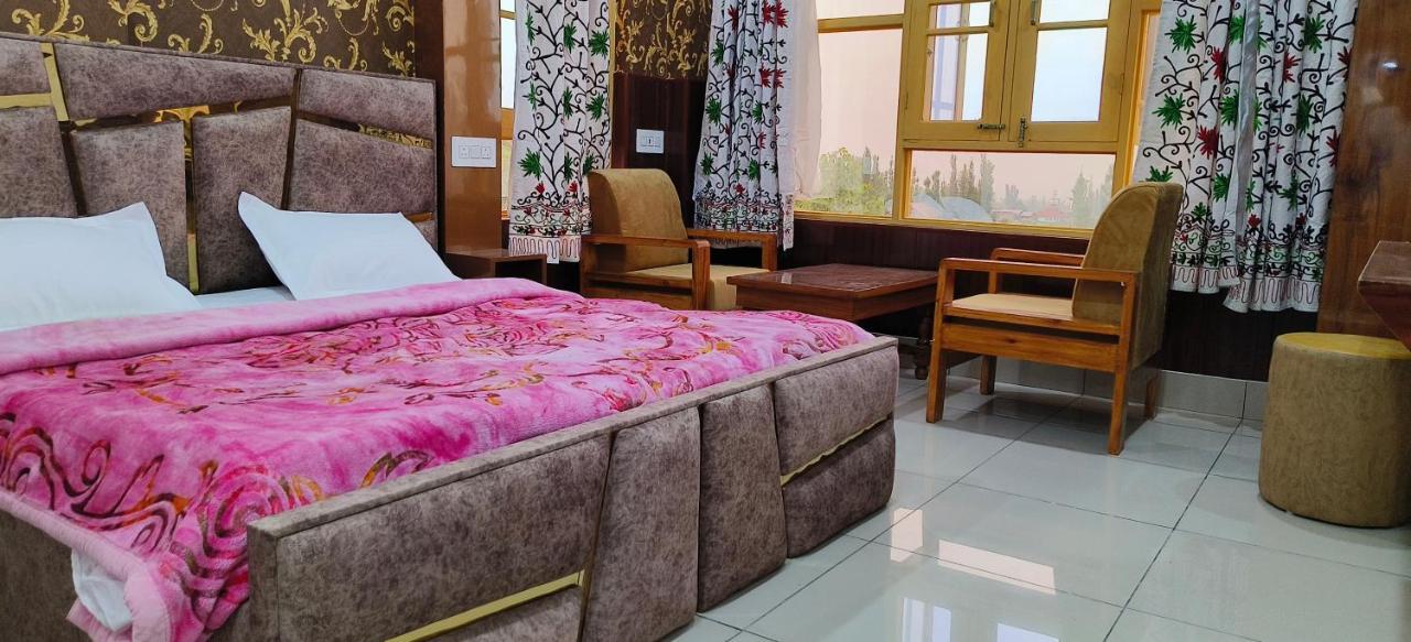 Hotel Gulmarg Residency, Kunzer Gulmarg Esterno foto
