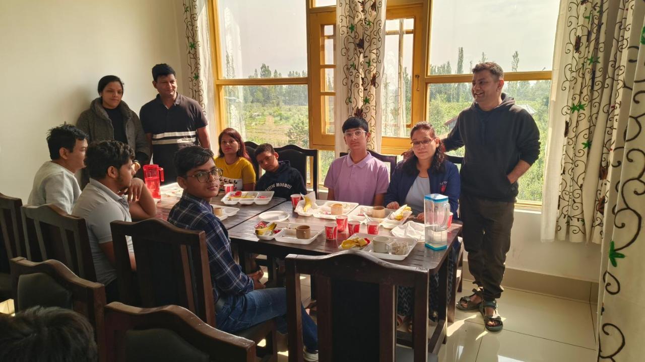 Hotel Gulmarg Residency, Kunzer Gulmarg Esterno foto