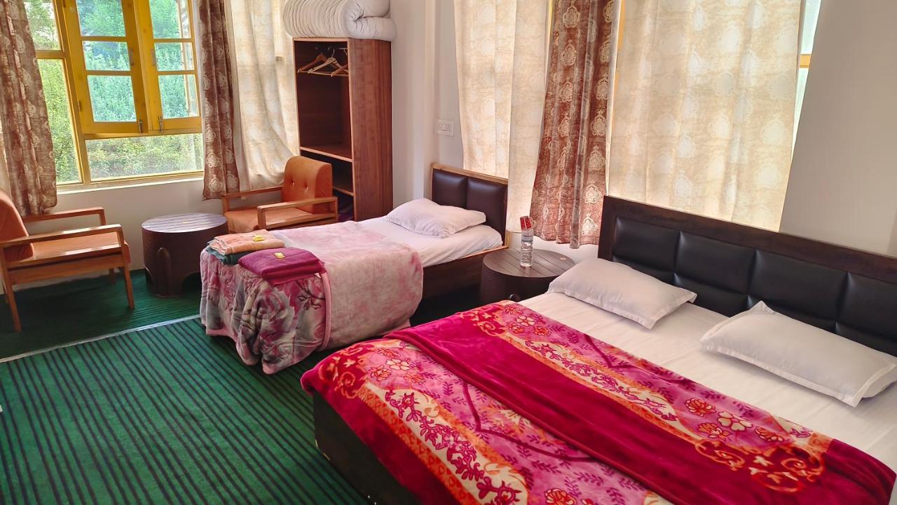Hotel Gulmarg Residency, Kunzer Gulmarg Esterno foto
