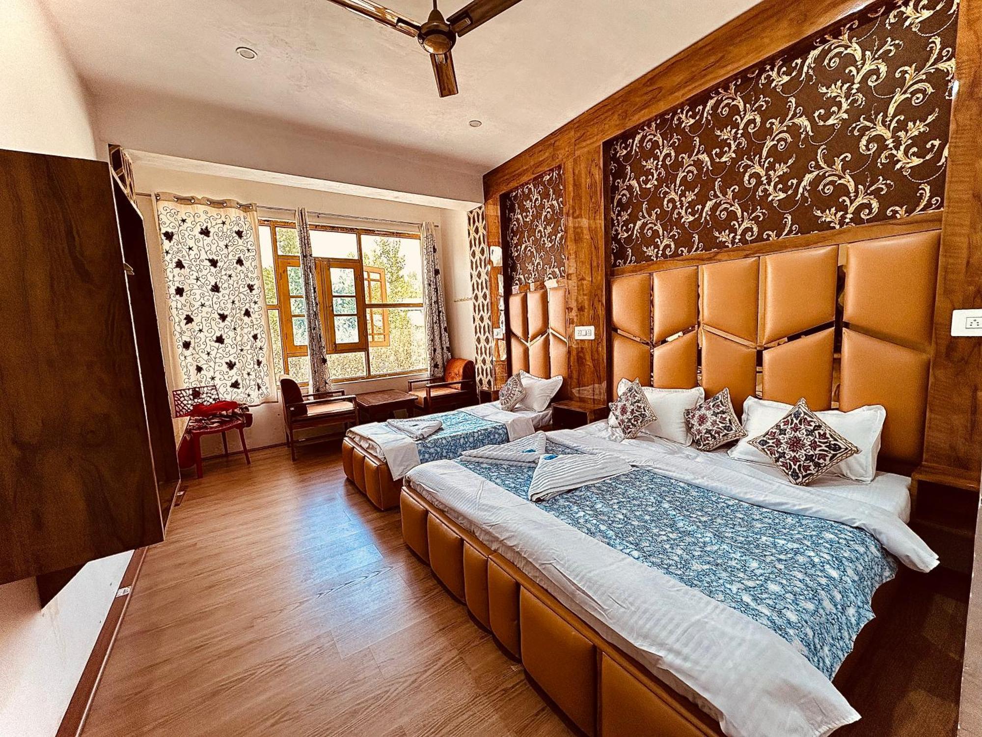 Hotel Gulmarg Residency, Kunzer Gulmarg Esterno foto