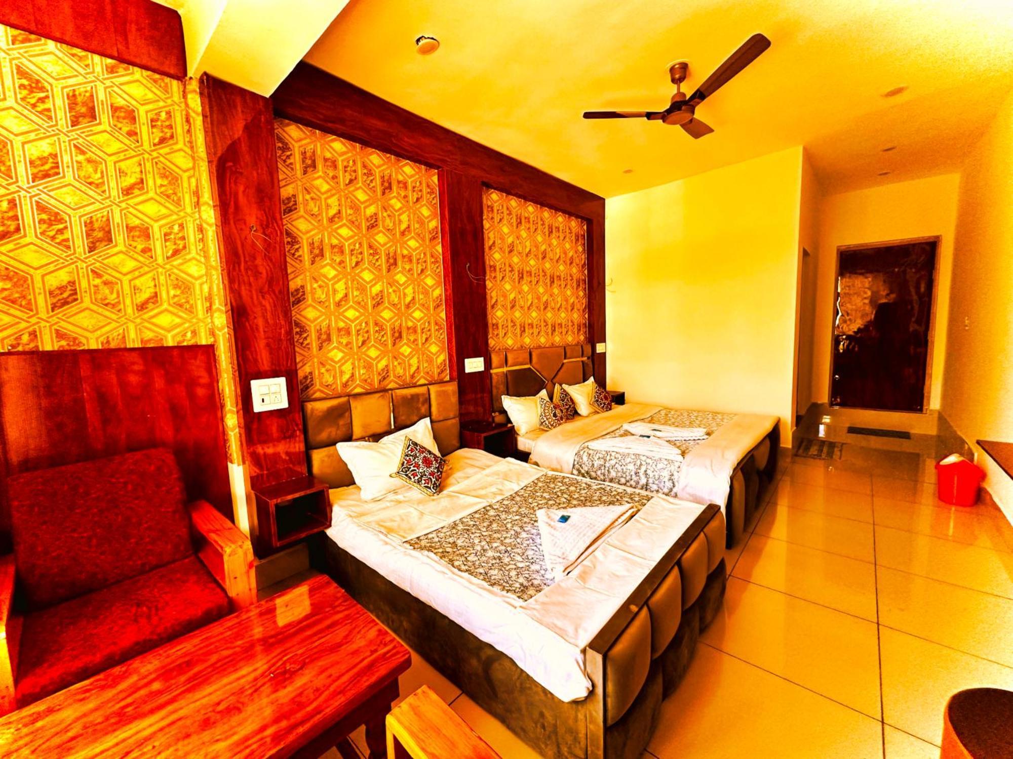 Hotel Gulmarg Residency, Kunzer Gulmarg Esterno foto