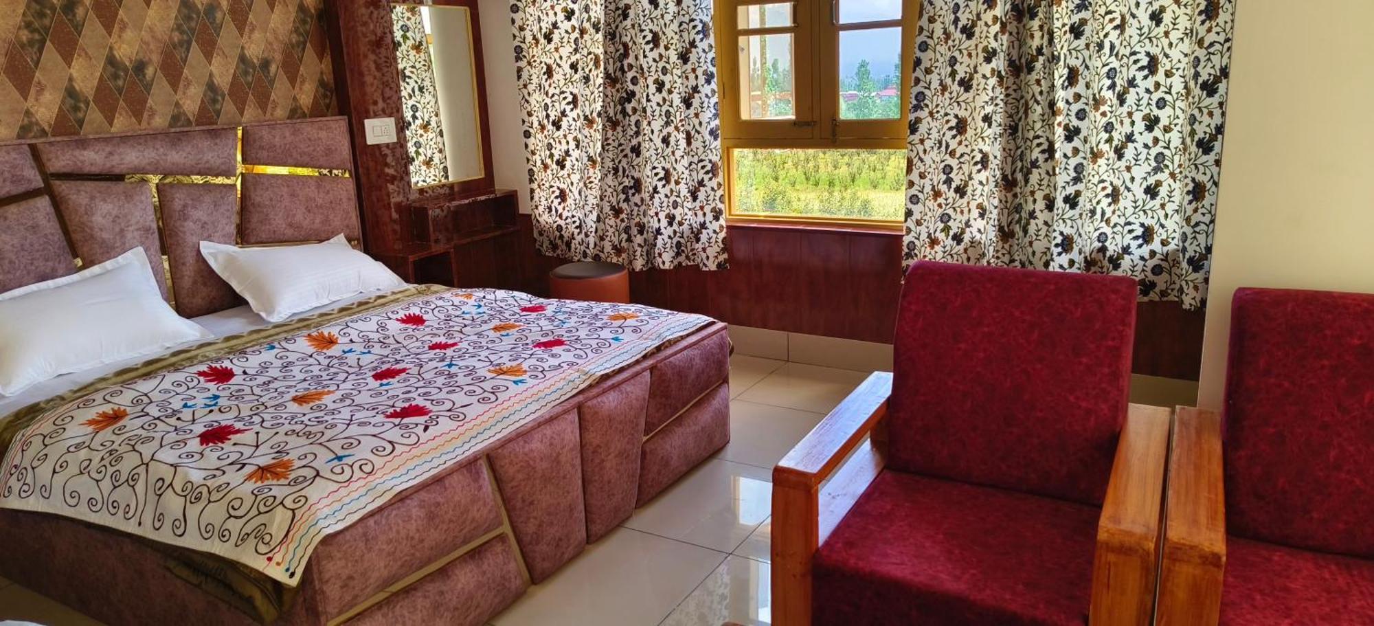 Hotel Gulmarg Residency, Kunzer Gulmarg Camera foto